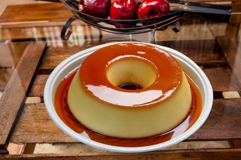 Dica de Padeiro: Esse Pudim de Leite Sem Banho-Maria Fica Pronto em 30 Minutos